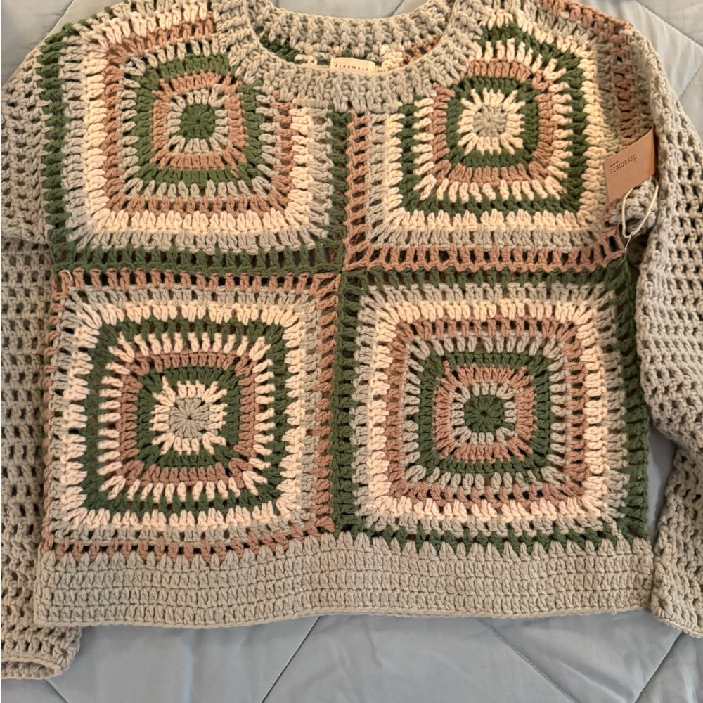 Dreamers Crochet Sweater - Green and Cream